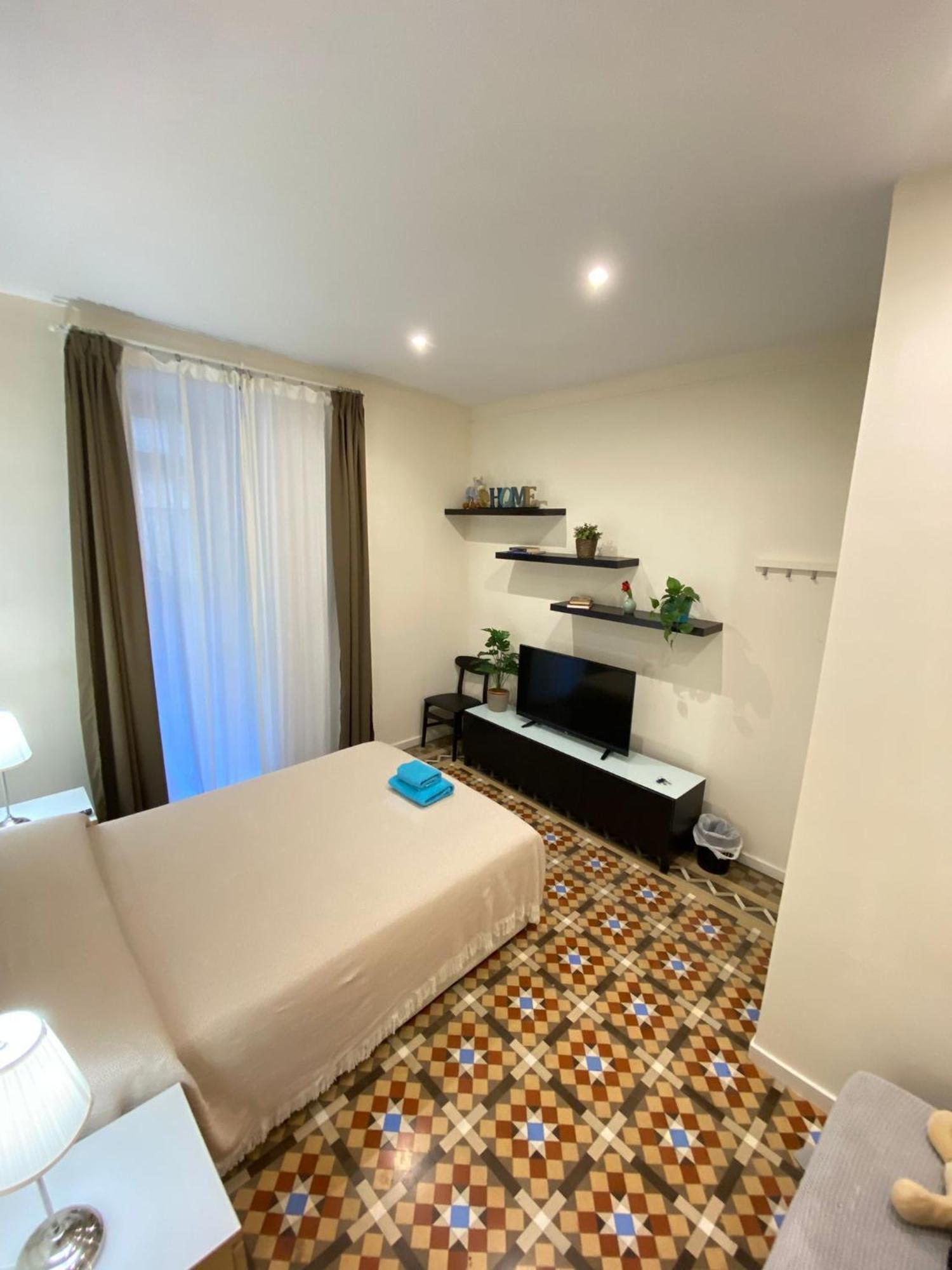 Rooms Balmes Barcelona Exterior photo